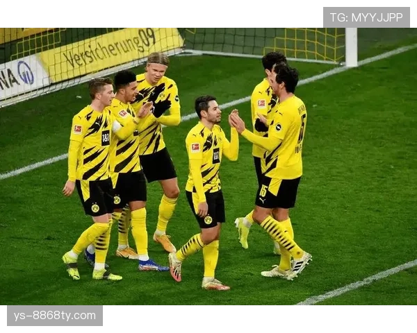 多特蒙德：防守体系不稳定问题在关键战暴露，对球队稳定性与争冠走势造成影响